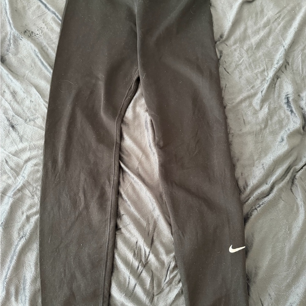 Women’s therma-fit Nike Black Leggings size L